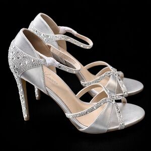 Lauren Lorraine Silver Daisey Heels